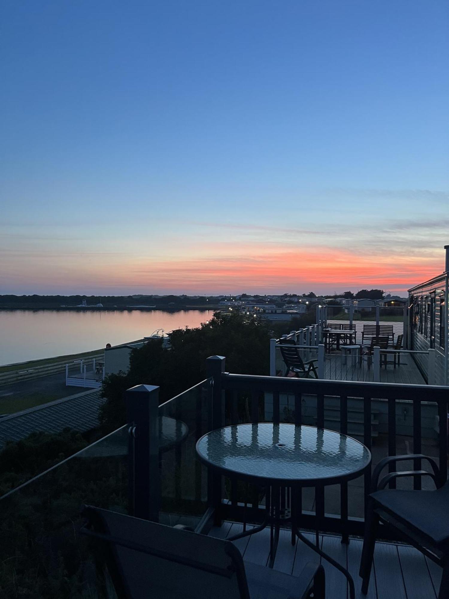 Lake View 92 Millom Exterior foto